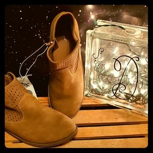 Girls Roberta Perf Fashion Boots Cat & Jack